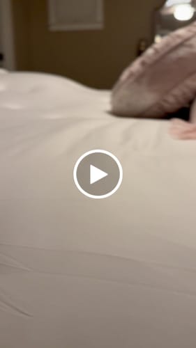 Customer video review of MarshMellow Comforter