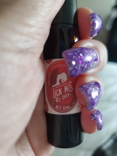 Customer photo review of Bargz Lick Me All Over Perfume Oil, Exotic Fragrance, Lovely Raspberry And Melon Aromas With A Touch Of Vanilla - Flat Cap
