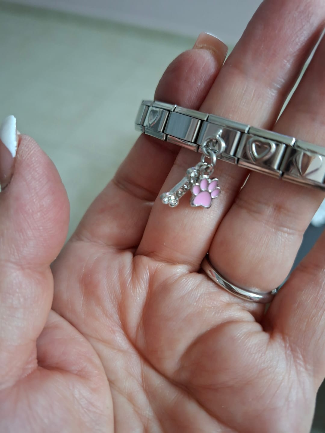 Customer photo review of Charm Colgante Huella perrito