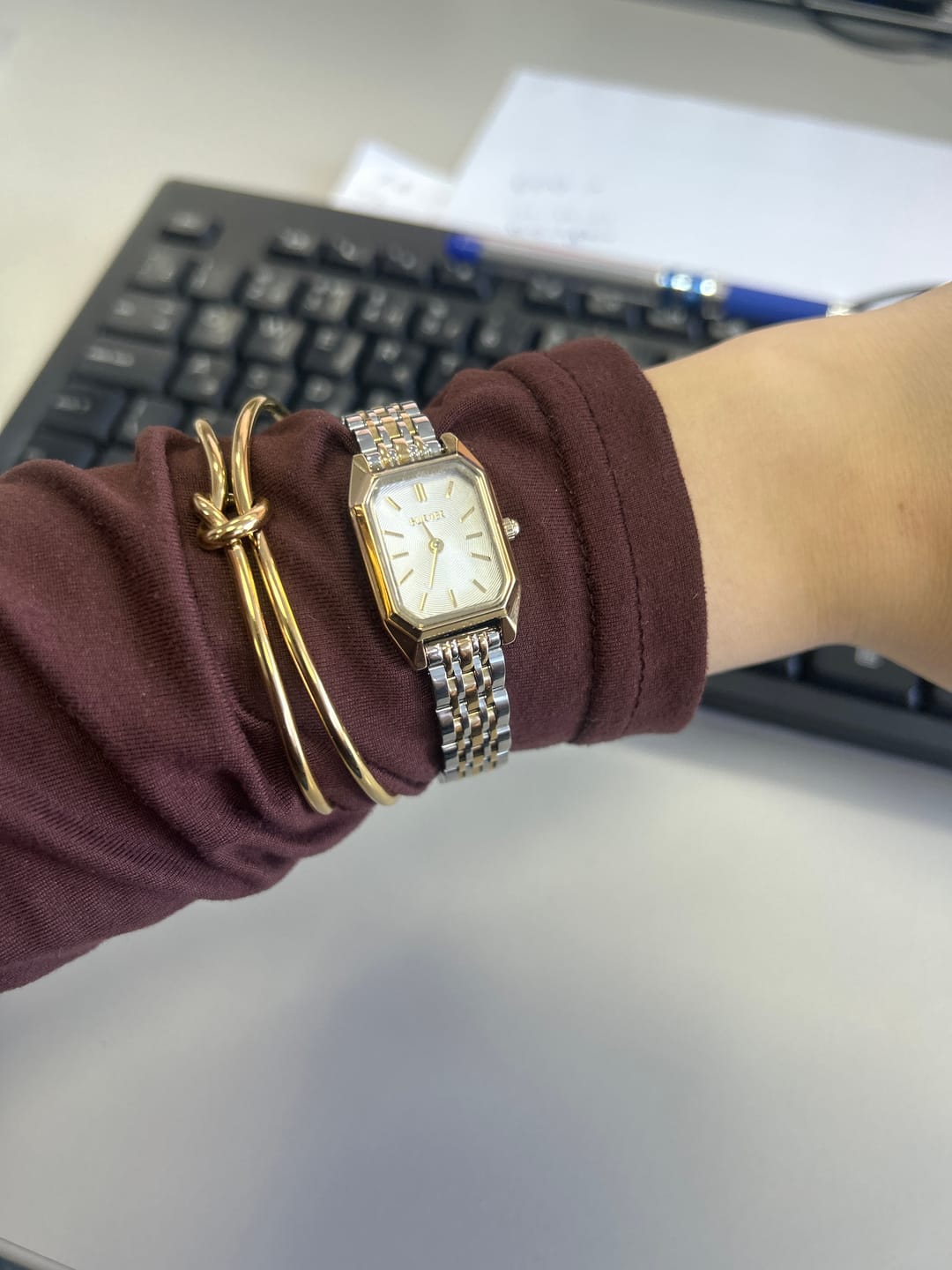 Customer photo review of Isabell Petite Gold Silver