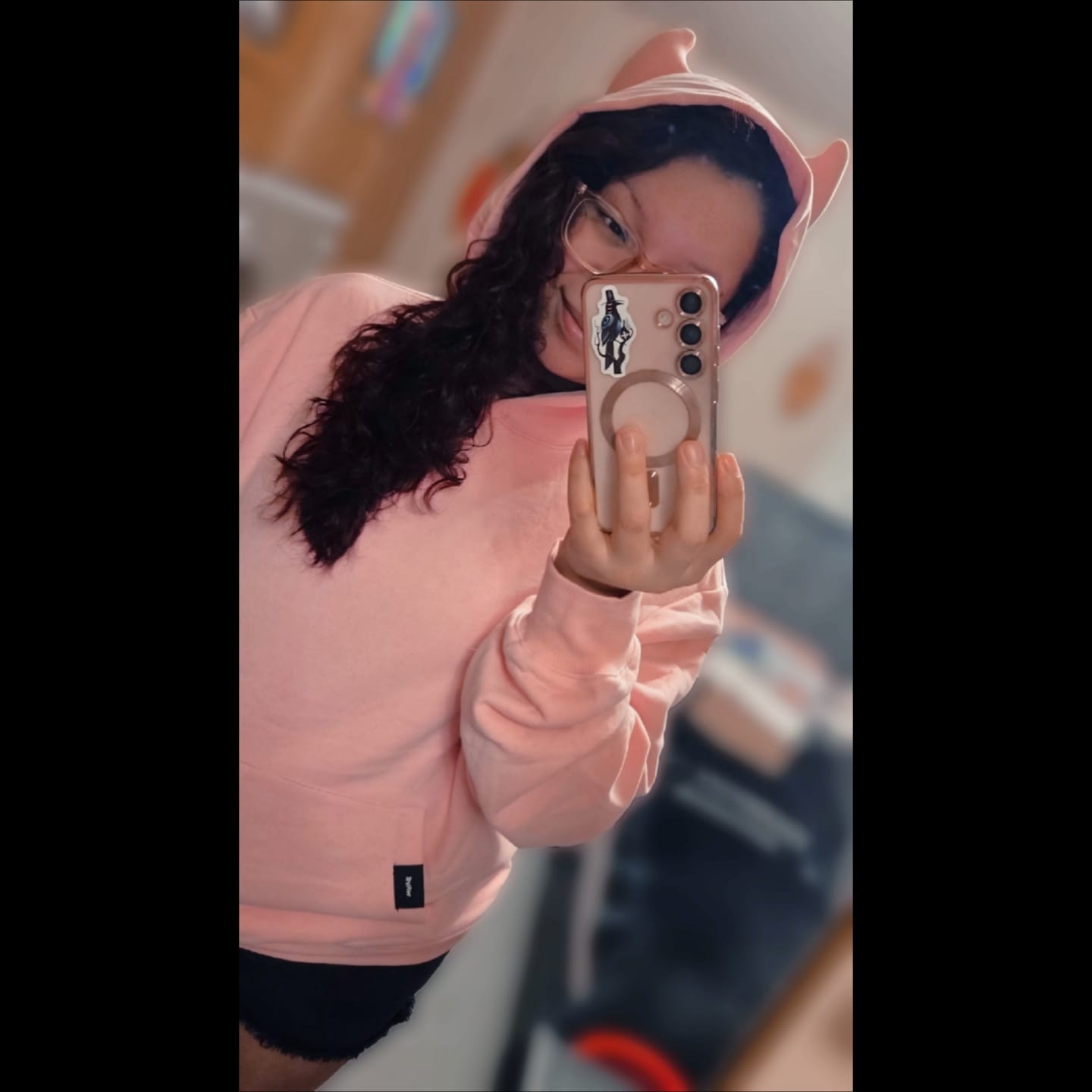 Customer photo review of WAVE DEVIL HOODIE - PINK