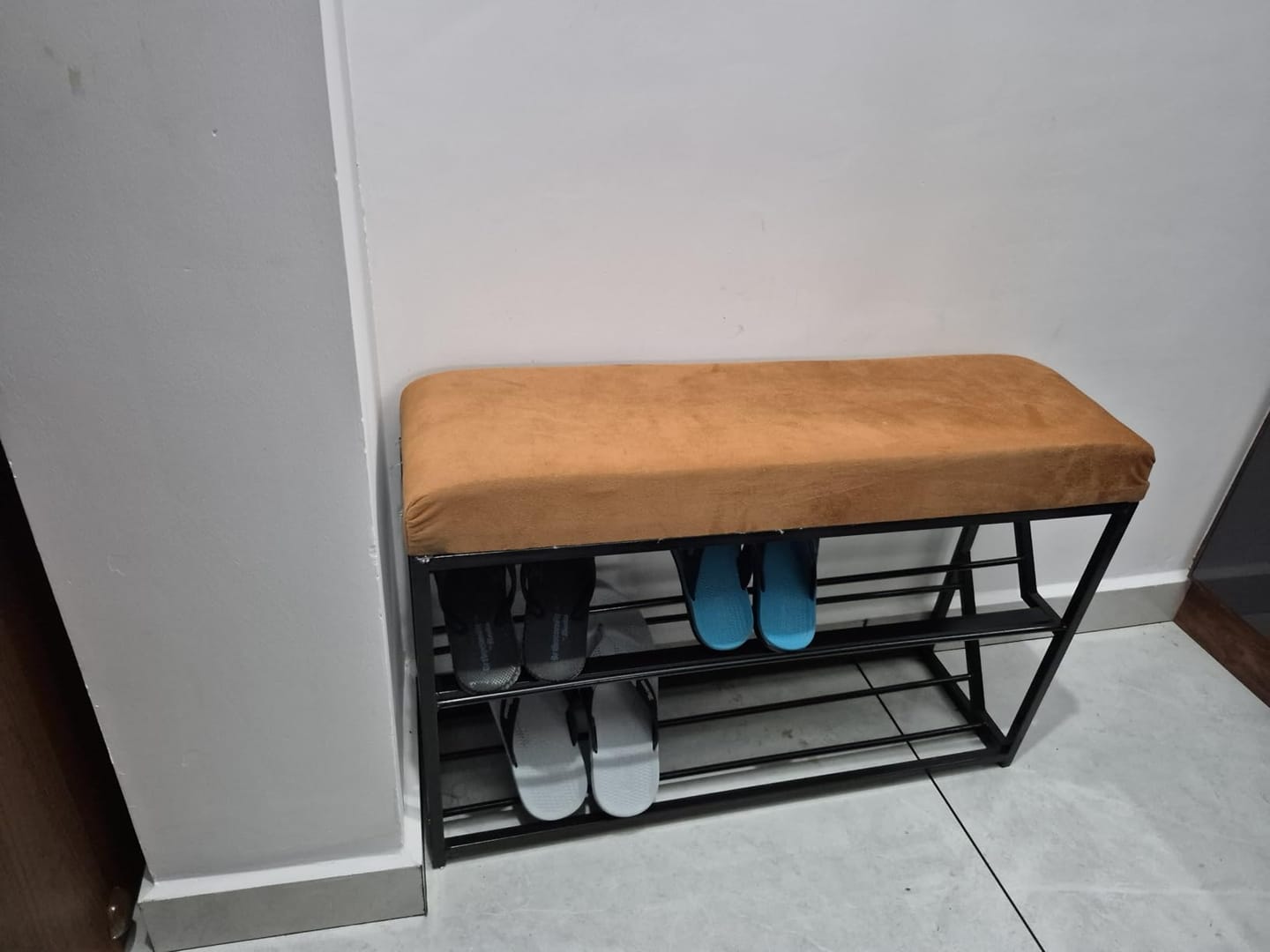Customer photo review of Shoe Rack Bench with Cushion – 2-Tier Storage Organizer Seat for Entryway, Bedroom & Living Room