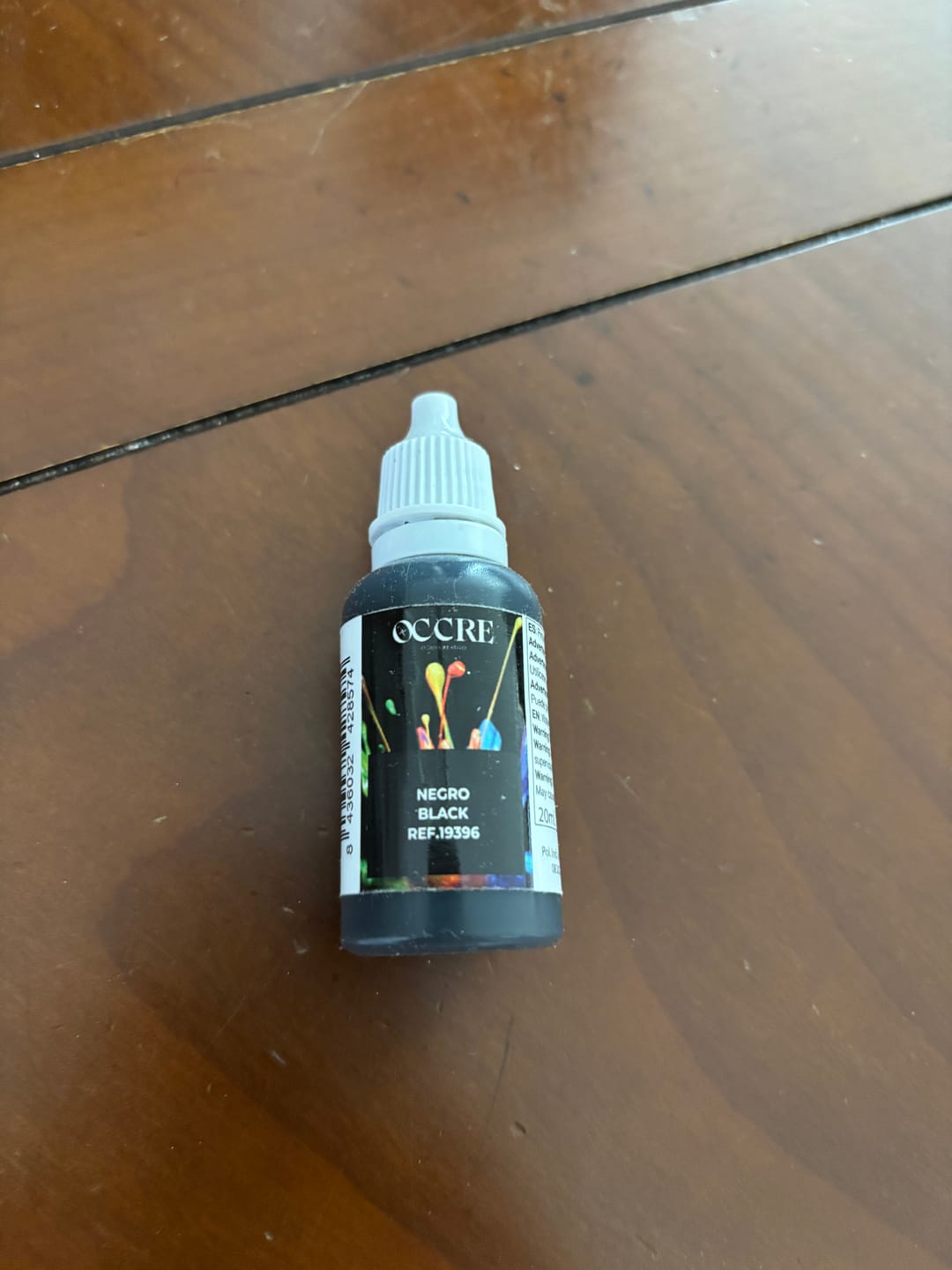 Customer photo review of Pintura Acrílica Negro 20 ml
