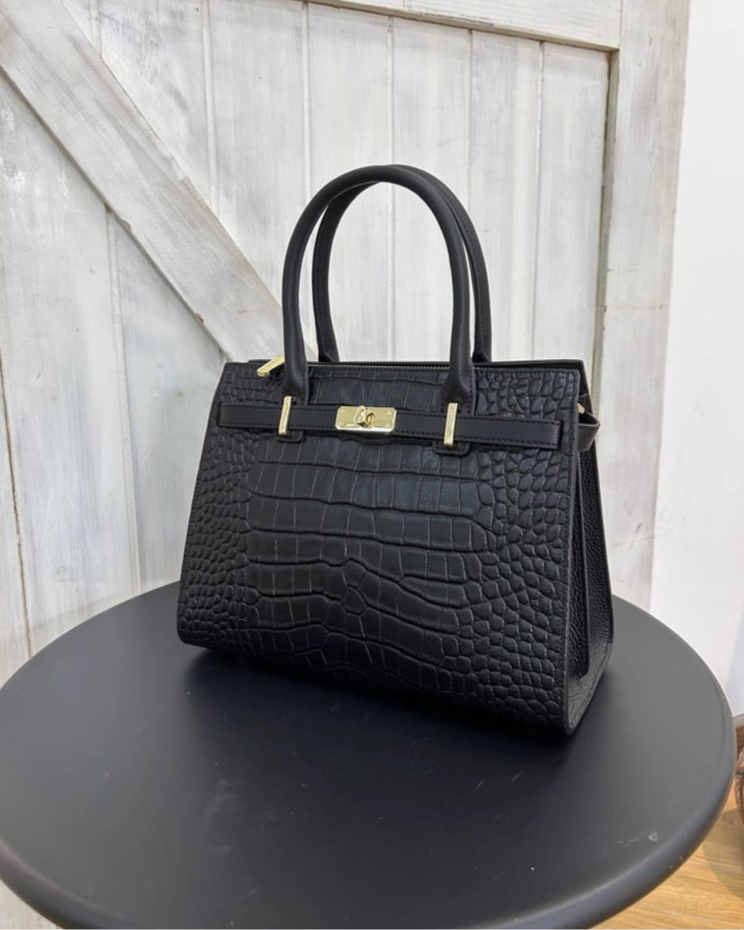 Customer photo review of Tang Red 27 Obsidian Crocodile-Embossed Tote