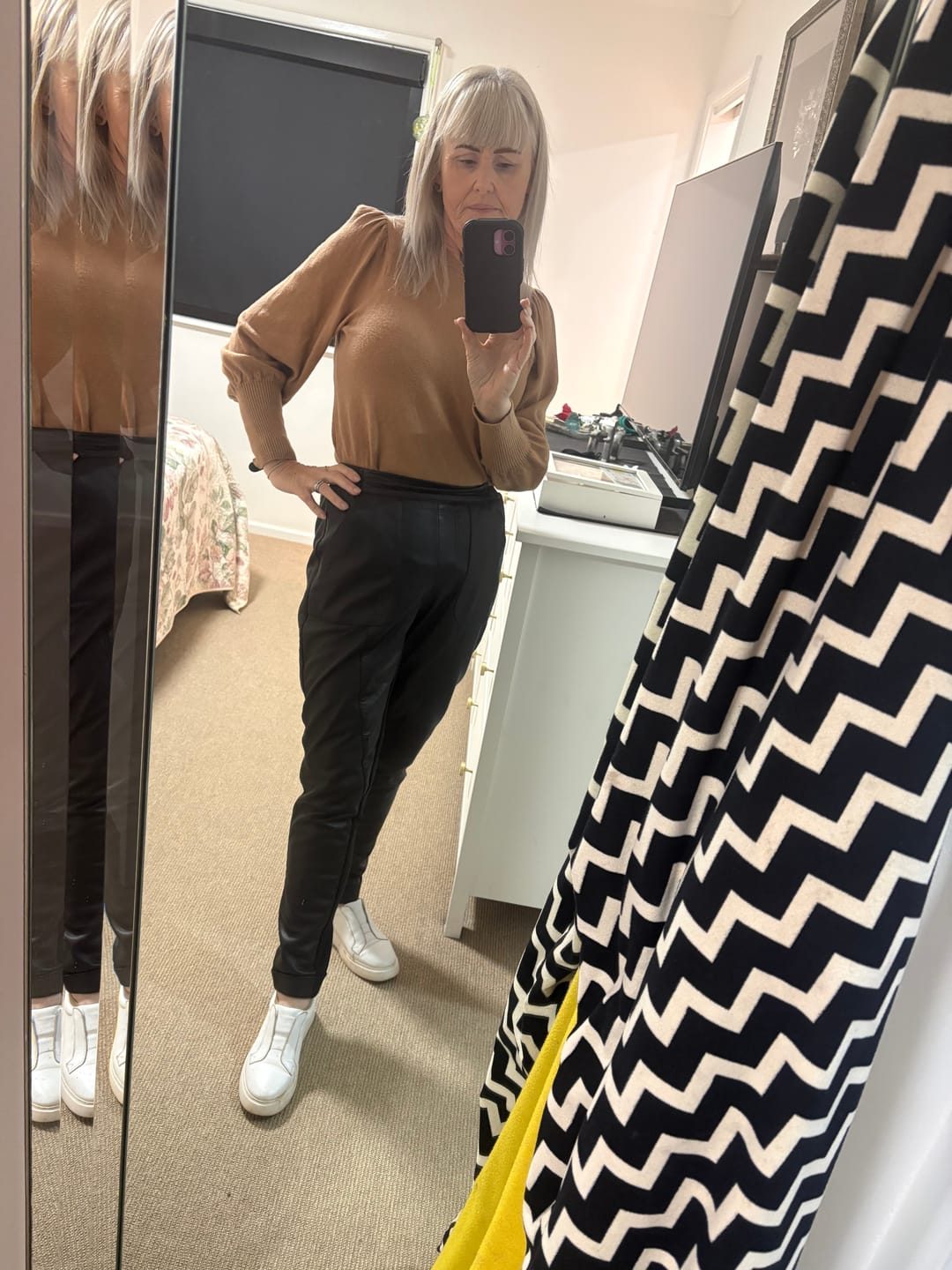 Customer photo review of Sylvan Leather Curved Panel Jogger in Black
