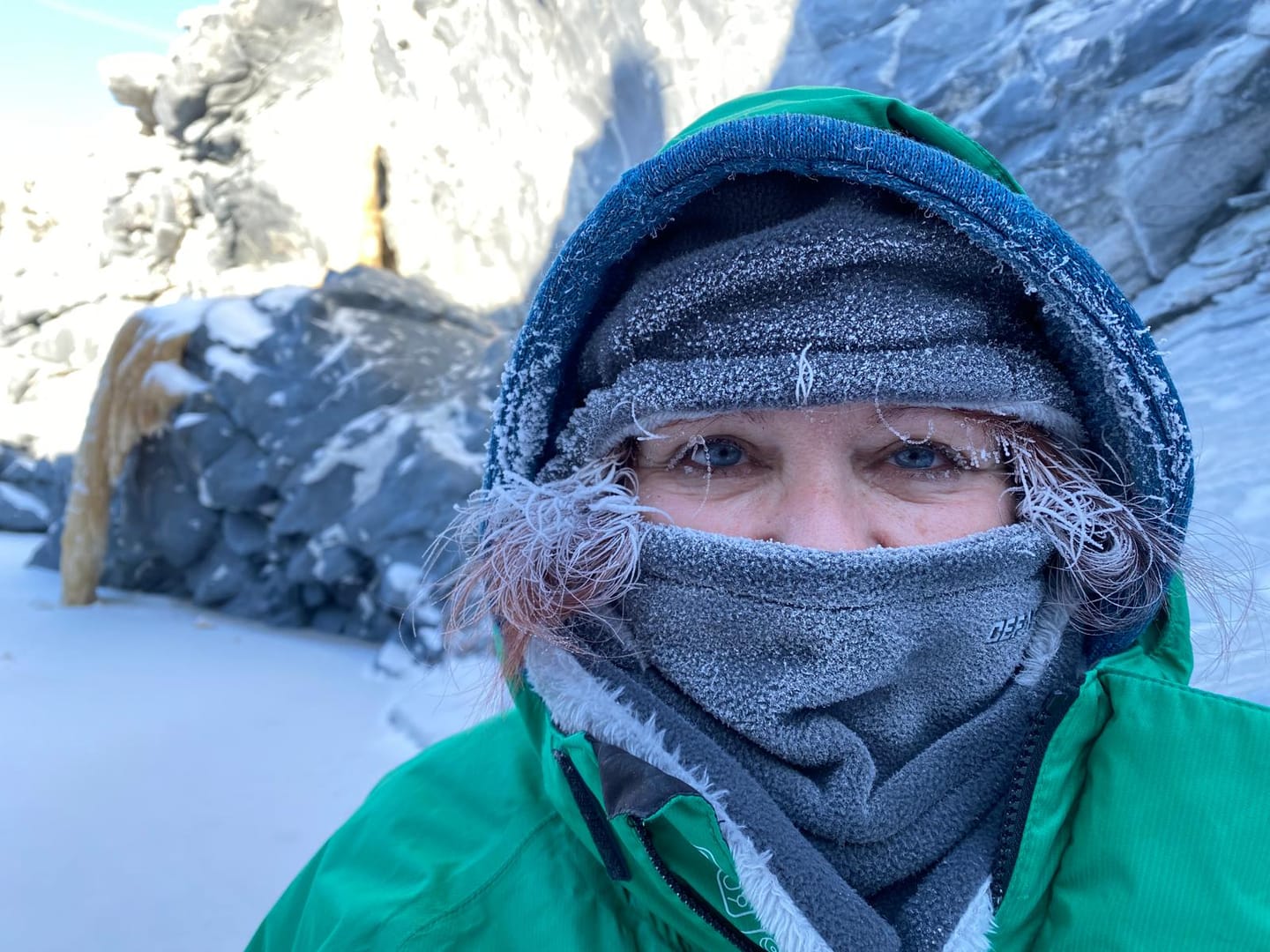 Customer photo review of 3-in-1 Winter Balaclava – Mütze, Schal & Maske