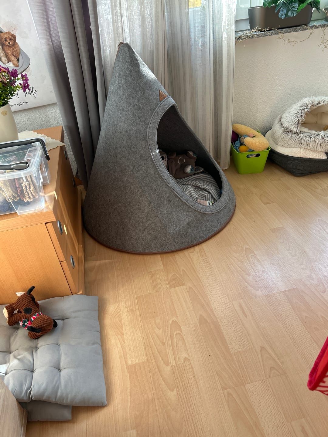 Customer photo review of Tonto - Luxury Dog Tipi
