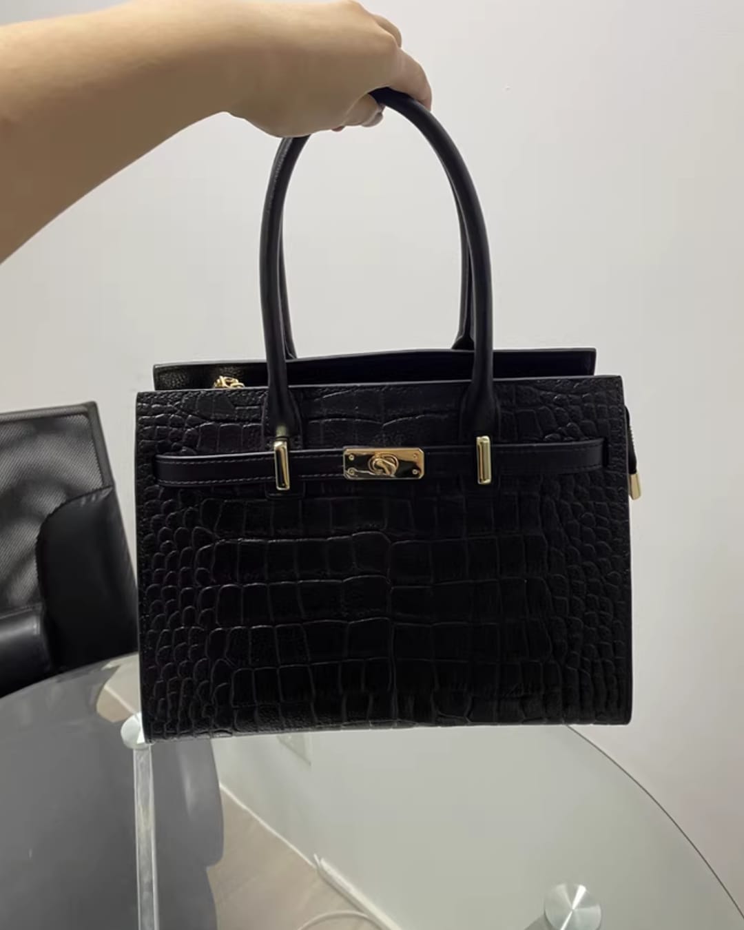 Customer photo review of Tang Red 27 Obsidian Crocodile-Embossed Tote