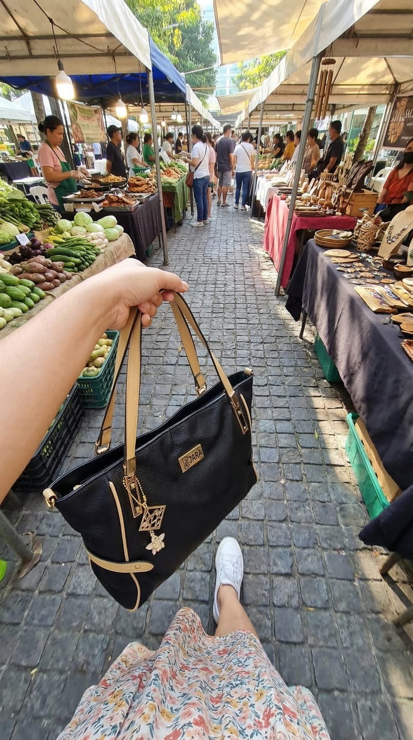 Customer photo review of VENICE LEATHER TOTE BAG