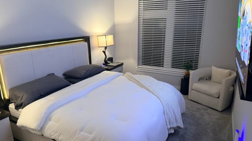 Customer photo review of MarshMellow Comforter