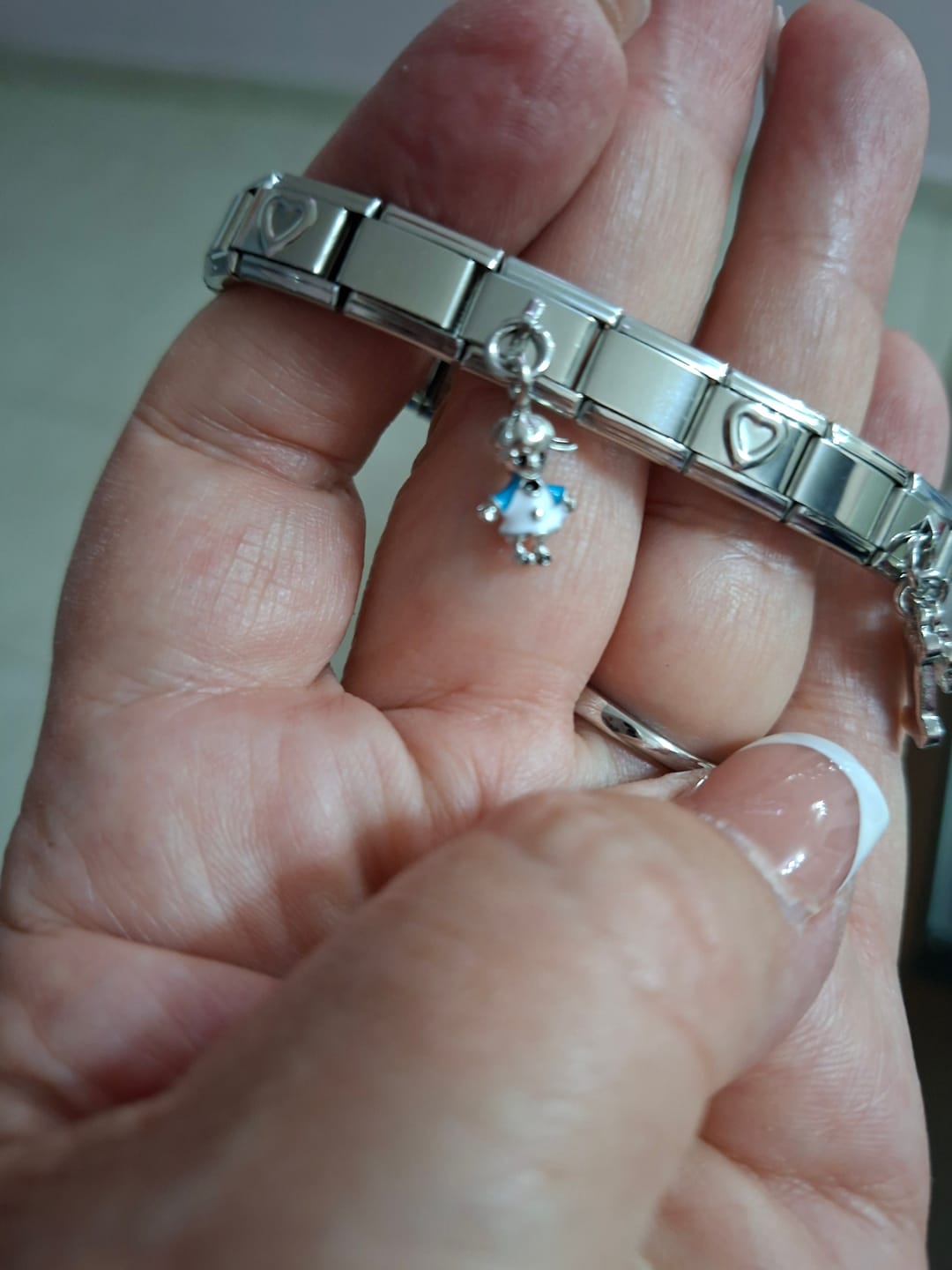 Customer photo review of Charm Niño