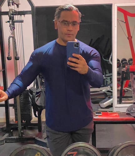 Customer photo review of Training Long Sleeve - Navy Blue