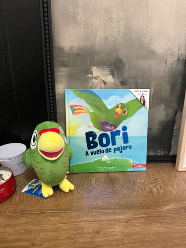 Customer photo review of Bori La Cotorra | Peluche con Sonido