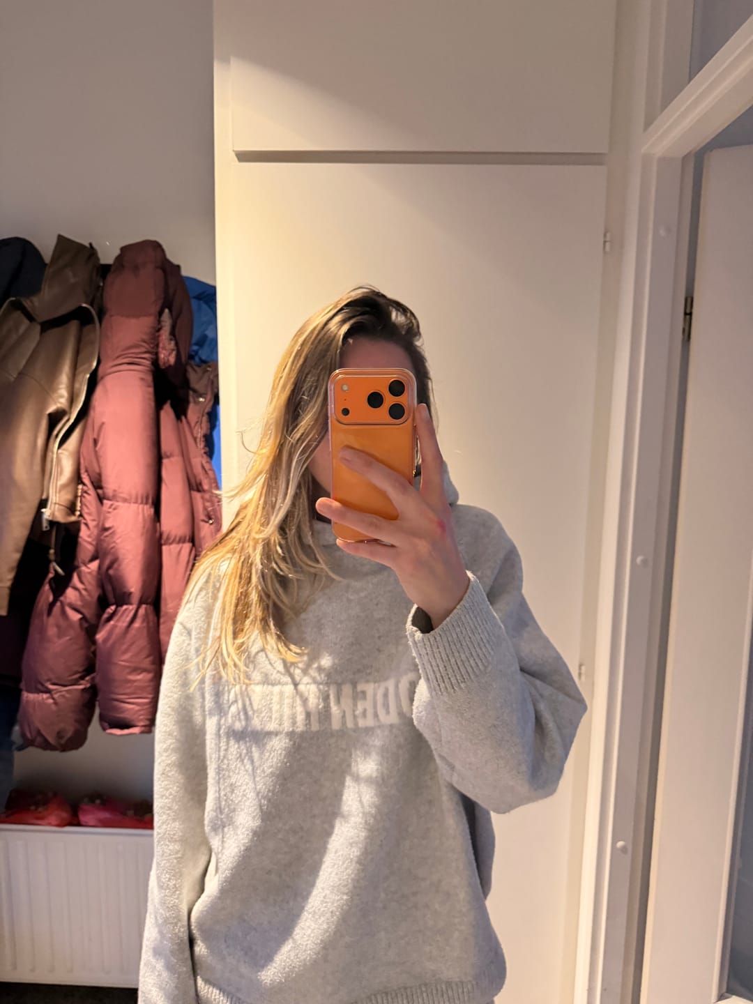 Customer photo review of KNIT HOODIE LIGHT GREY