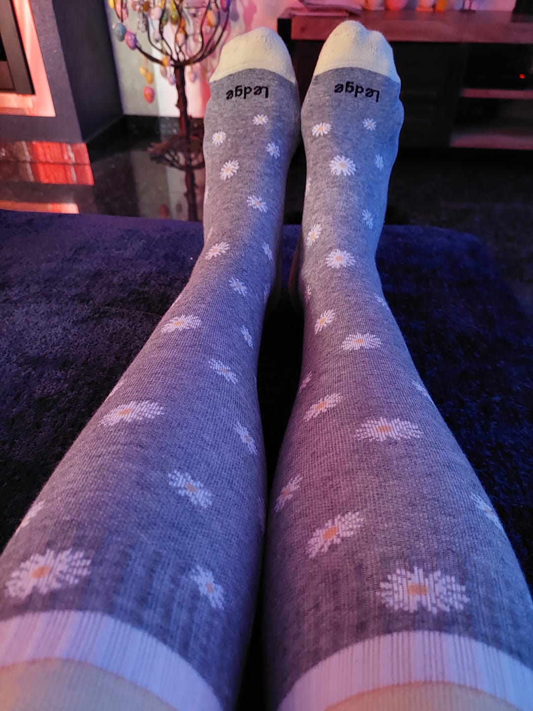 Customer photo review of 3-Pack | Essential Compression Socks Grey Flowers