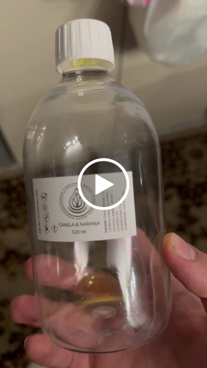 Customer video review of Colorante líquido para velas AZUL