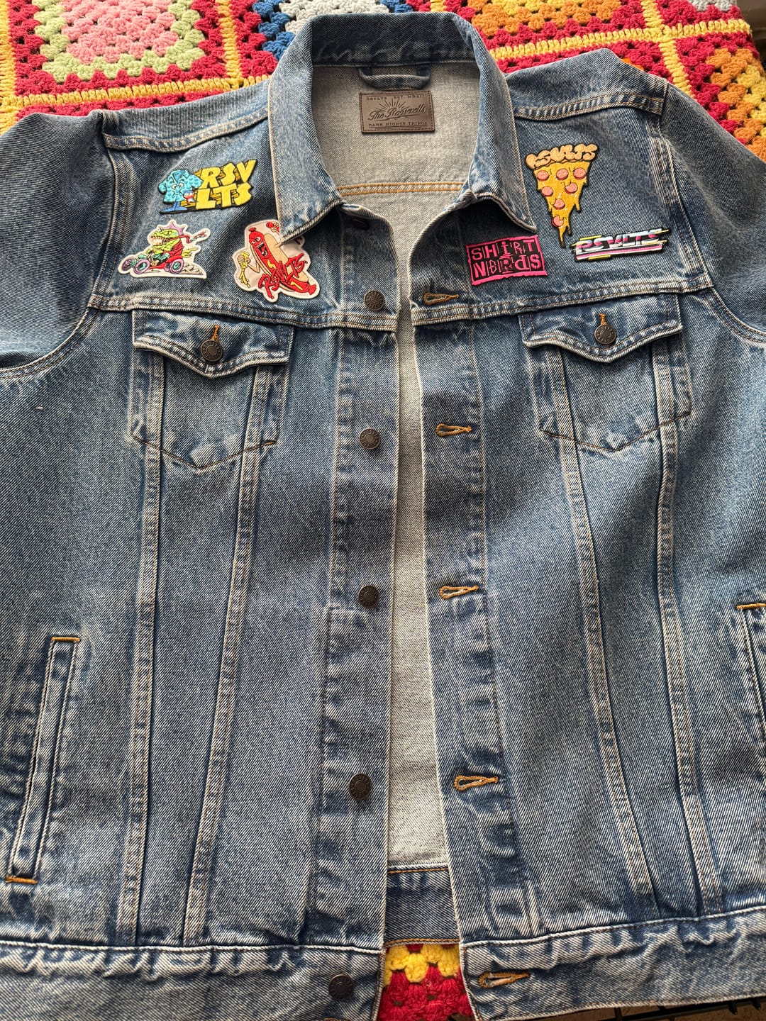Customer photo review of "Synthwave RSVLTS" – Patch