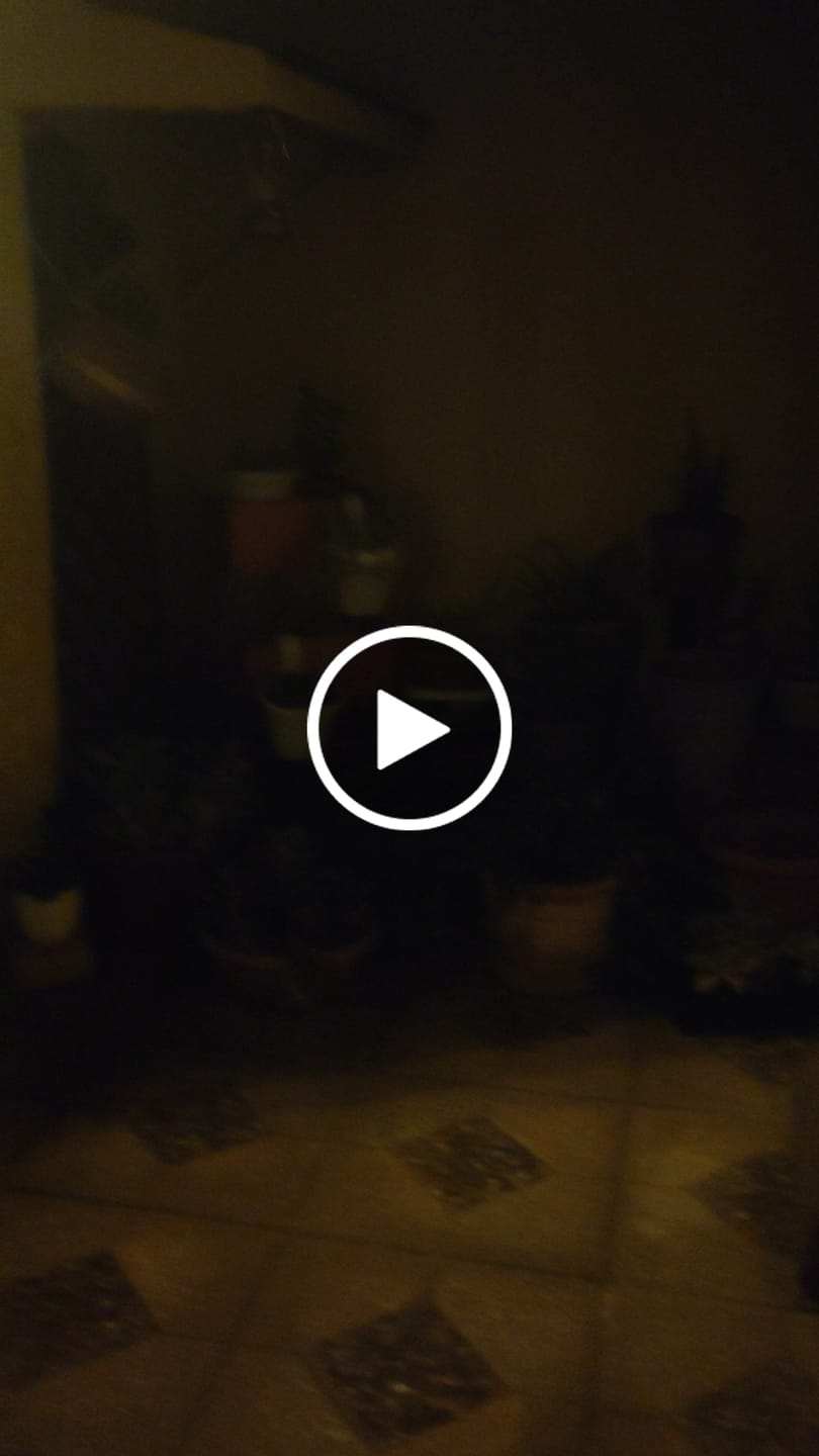 Customer video review of Lámpara Dinamo Solar - Luz Cálida / USB / IP65