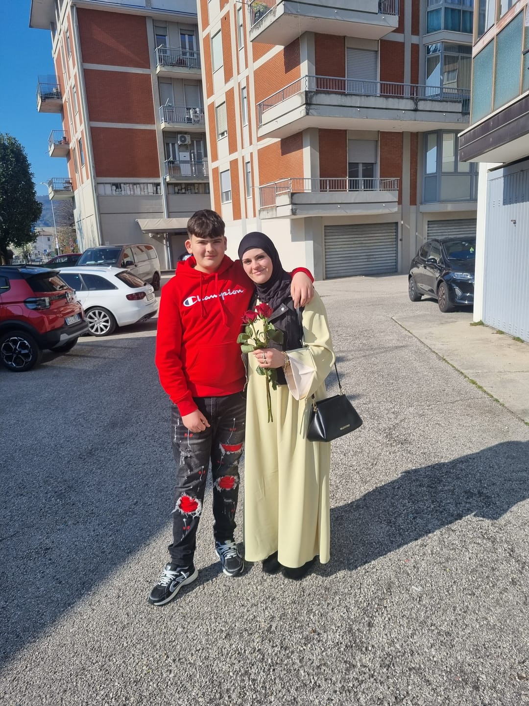 Customer photo review of Abaya Imperial Champagne soft
