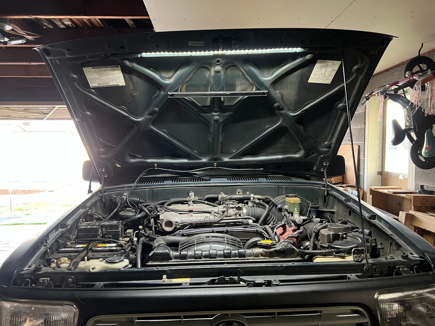 Customer photo review of Engine Bay LED Light Kit Universal Automatic On/Off
