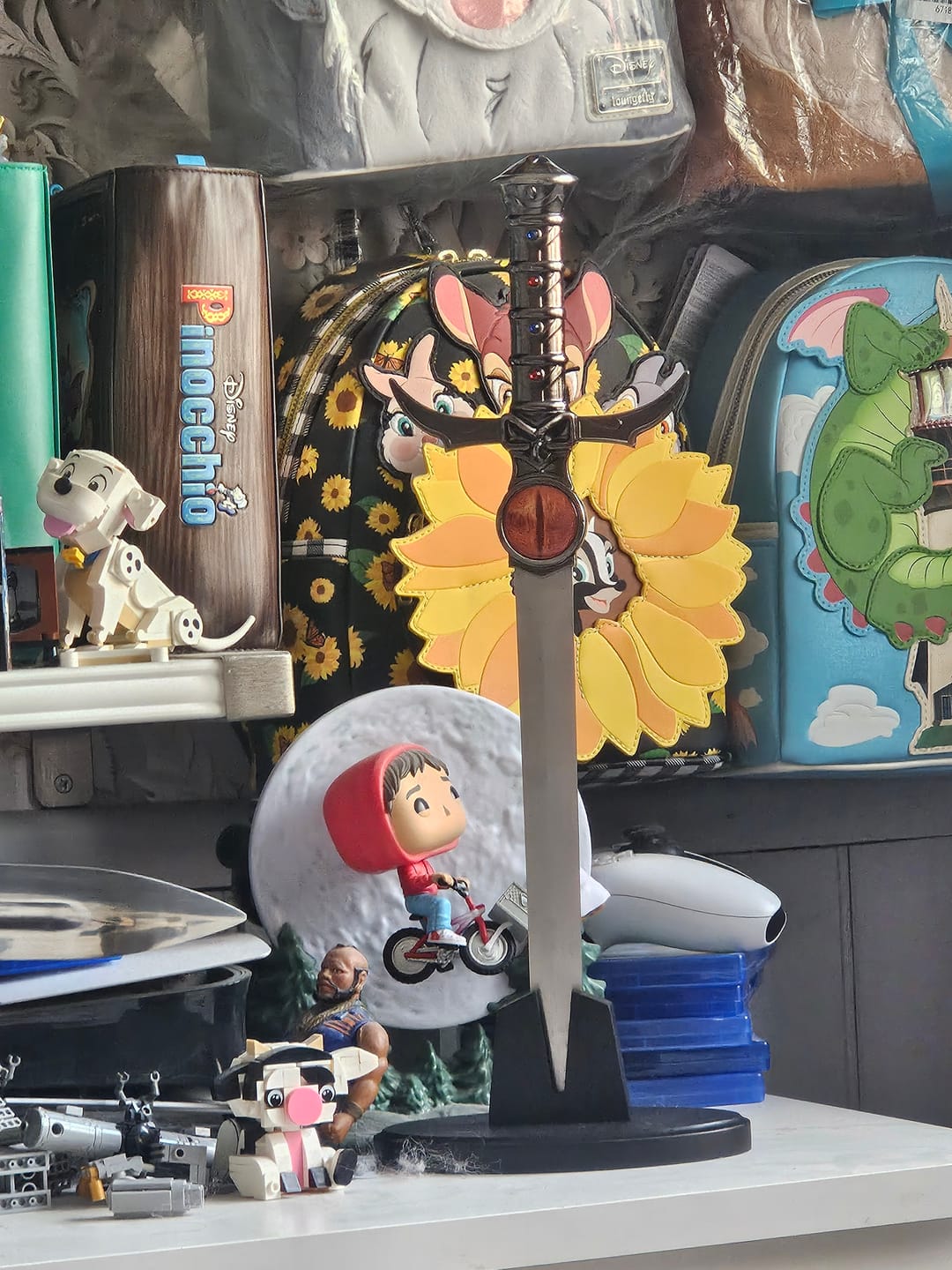 Customer photo review of Eye of Thundera Thundercats Sword Of Omens Dagger