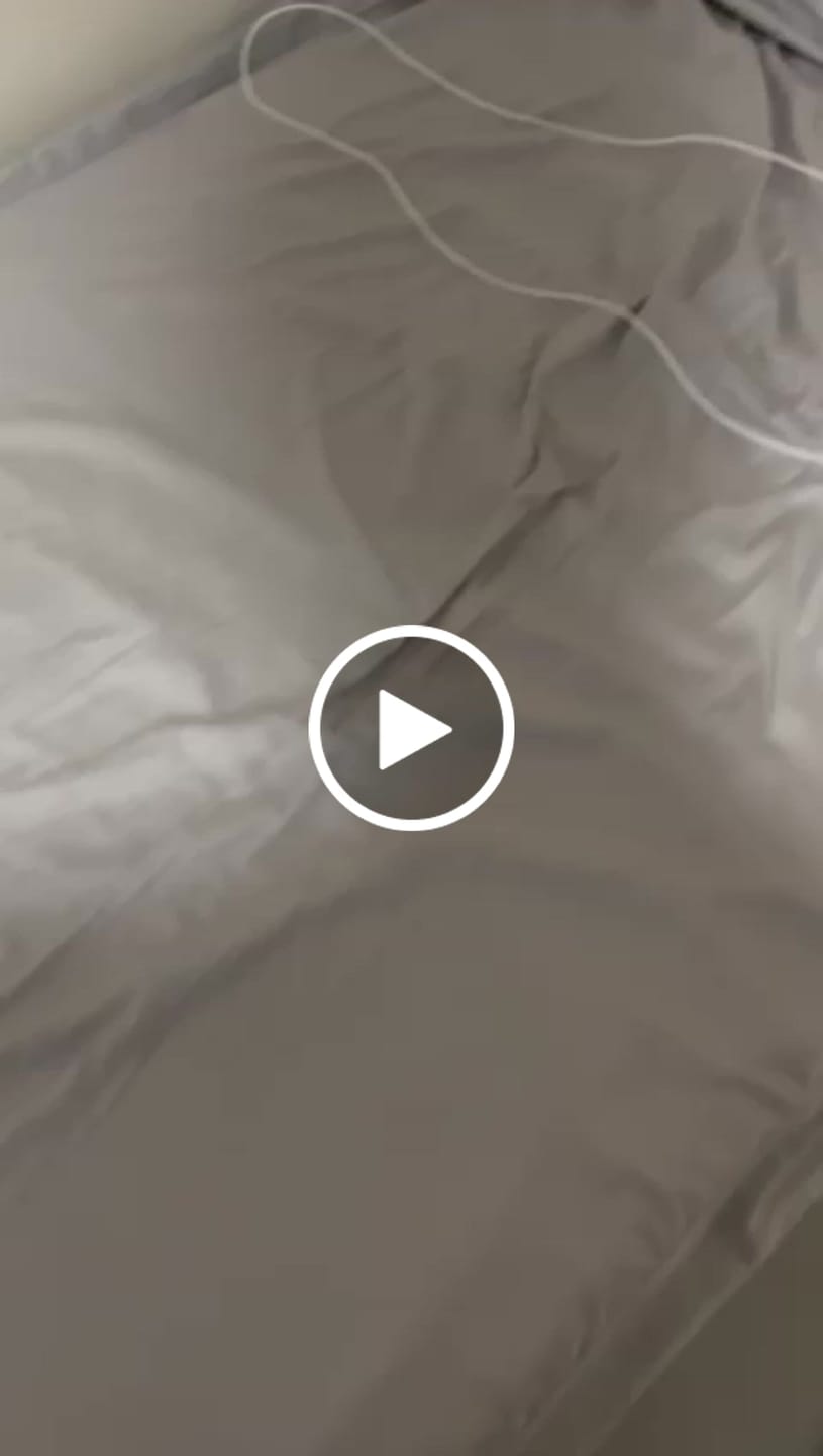 Customer video review of Erdungs-Spannbettlaken | Bambus Balance