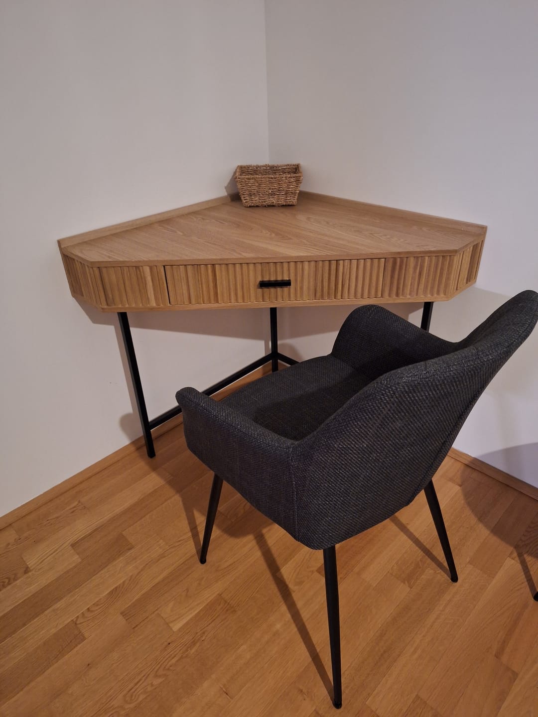 Customer photo review of SETO - Bureau d'angle en bois et métal 1 tiroir