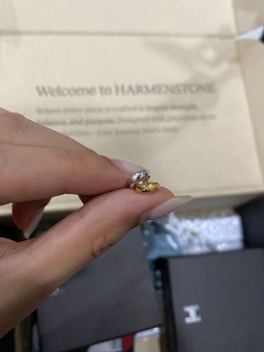 Customer photo review of JUJUTSU KAISEN | Collaboration Logo Spacer Charm