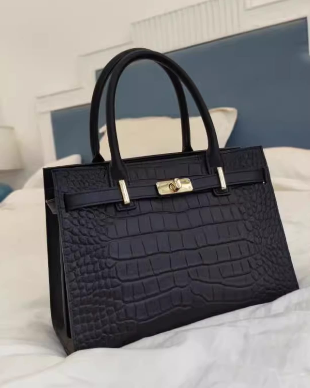 Customer photo review of Tang Red 27 Obsidian Crocodile-Embossed Tote