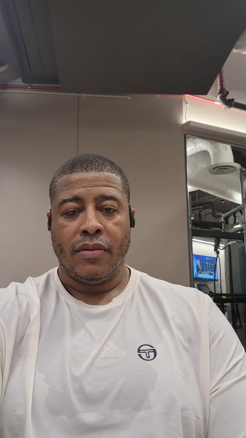 Customer photo review of Attivo Damarindo Long Sleeve Tee- Gardenia