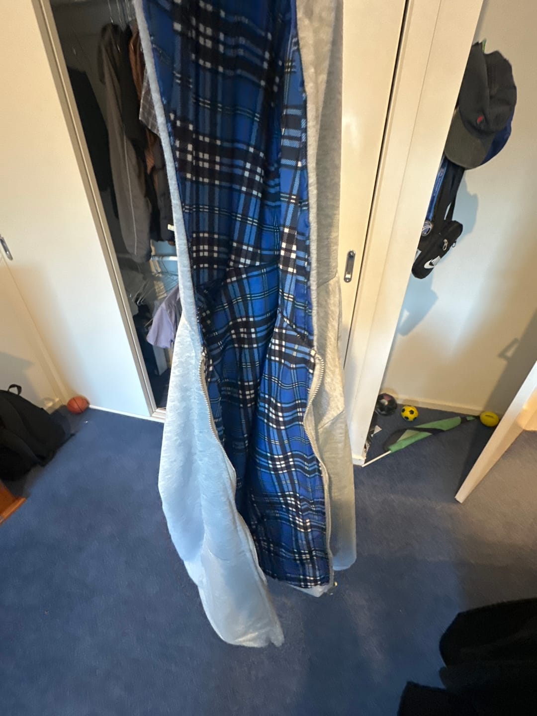 Customer photo review of THE REVERSIBLE HOODIE