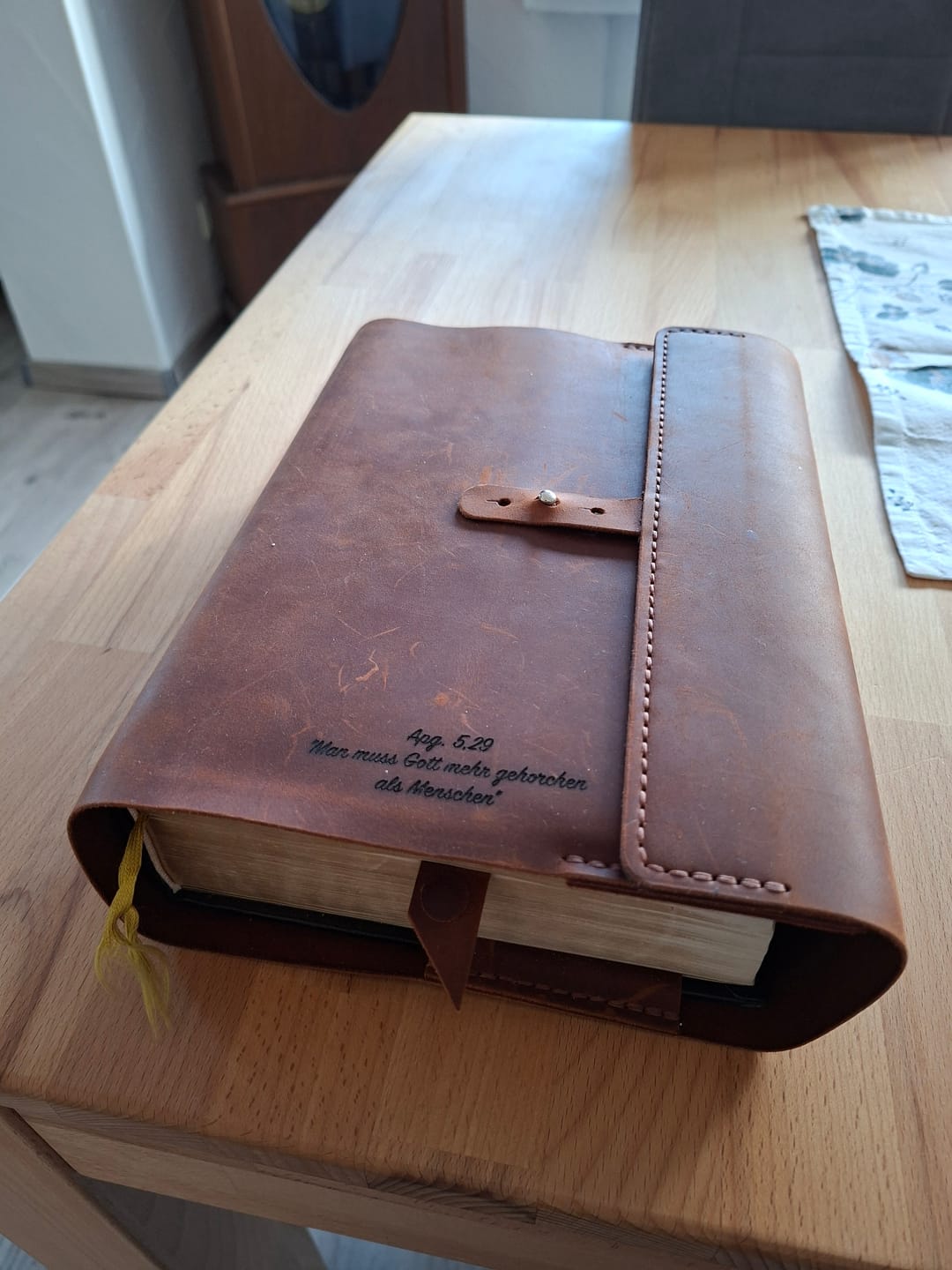Customer photo review of Bibelhülle "Vario+" · echtes Leder · handmade Bibelhülle nach Maß