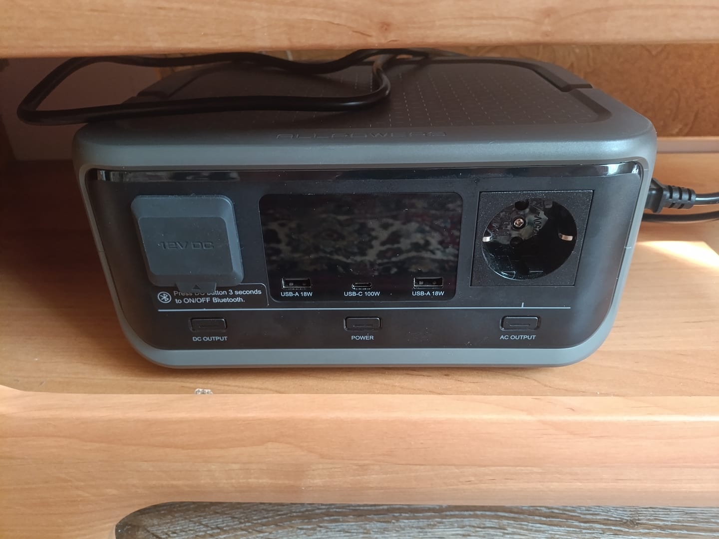 Customer photo review of ALLPOWERS VOLIX P300 Portable Power Station 300W 256Wh