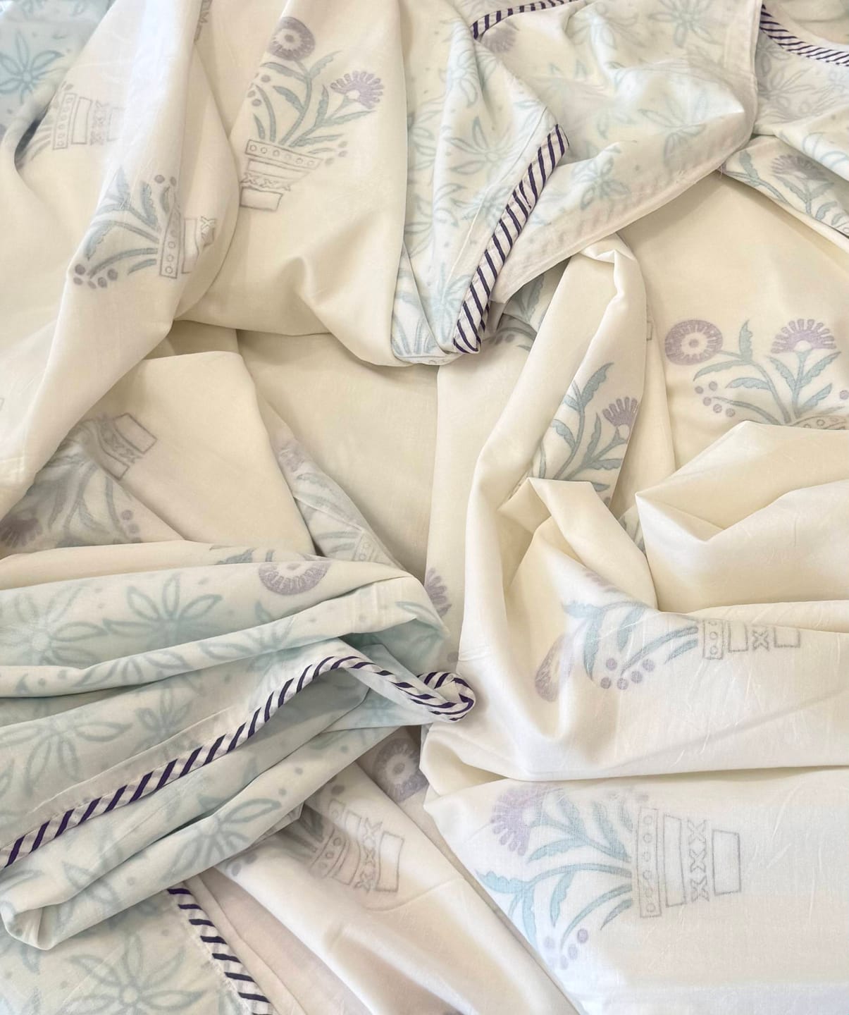 Customer photo review of Blooming Vase Muslin Dohar