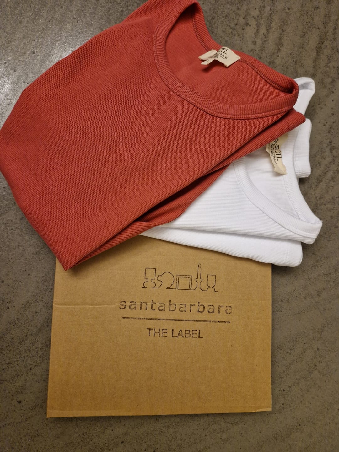 Customer photo review of Basic Line Longsleeve