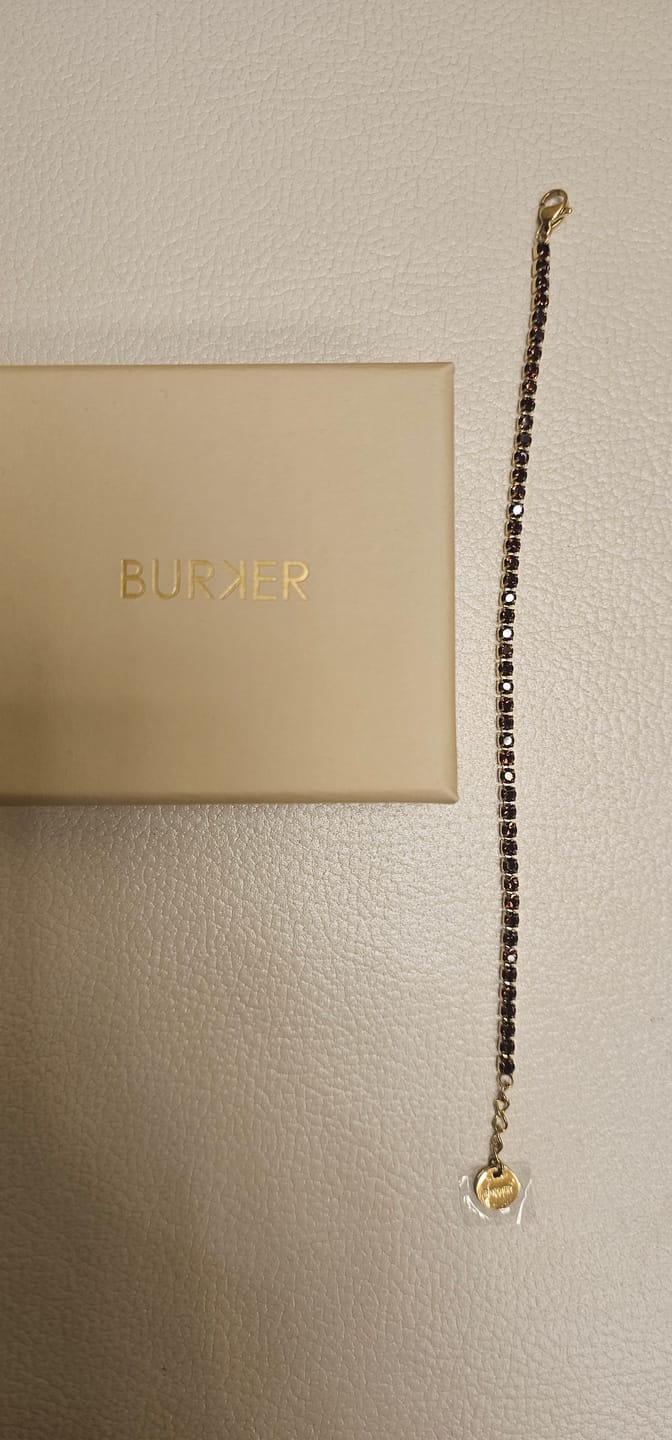 Customer photo review of Ava Gold Burgundy