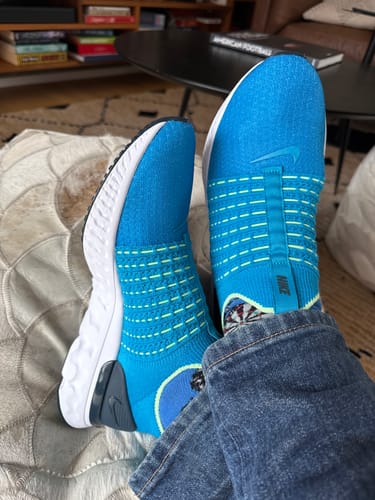 Customer photo review of Nike React Phantom Run Flyknit 2 Blue Orbit