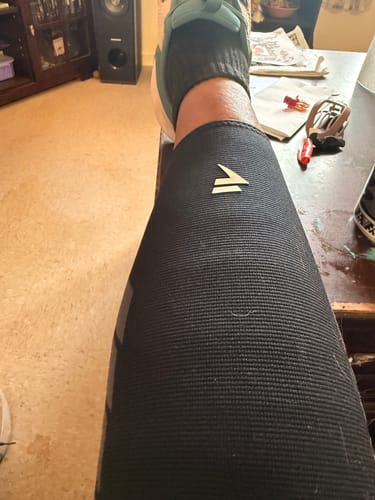 Customer photo review of Compression Sleeves V2 for Knees and Legs