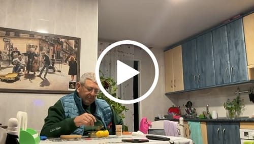 Customer video review of 2ª versión ofrecida - Nueva voz o estilo sin coste adicional