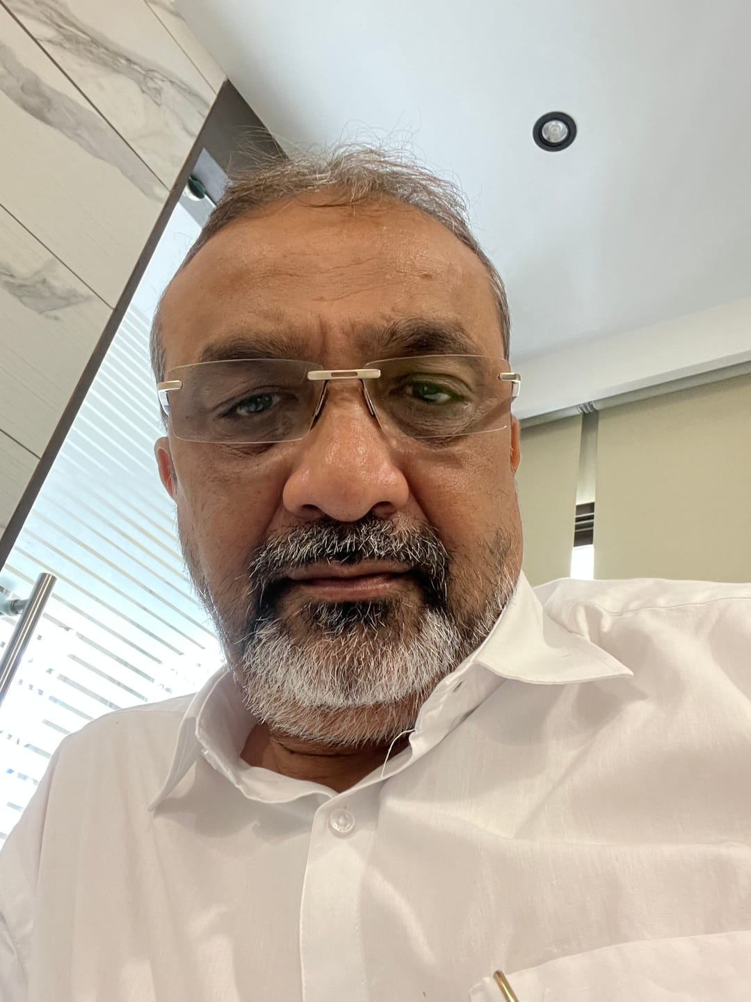 Customer photo review of Linen Rise - 100% Formal White Shirt For Men | Uathayam