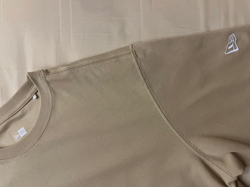 Customer photo review of Basic Cool Era Vegas Gold Short Sleeve T-Shirt