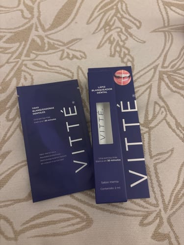 Customer photo review of Lápiz Blanqueador VITTÉ