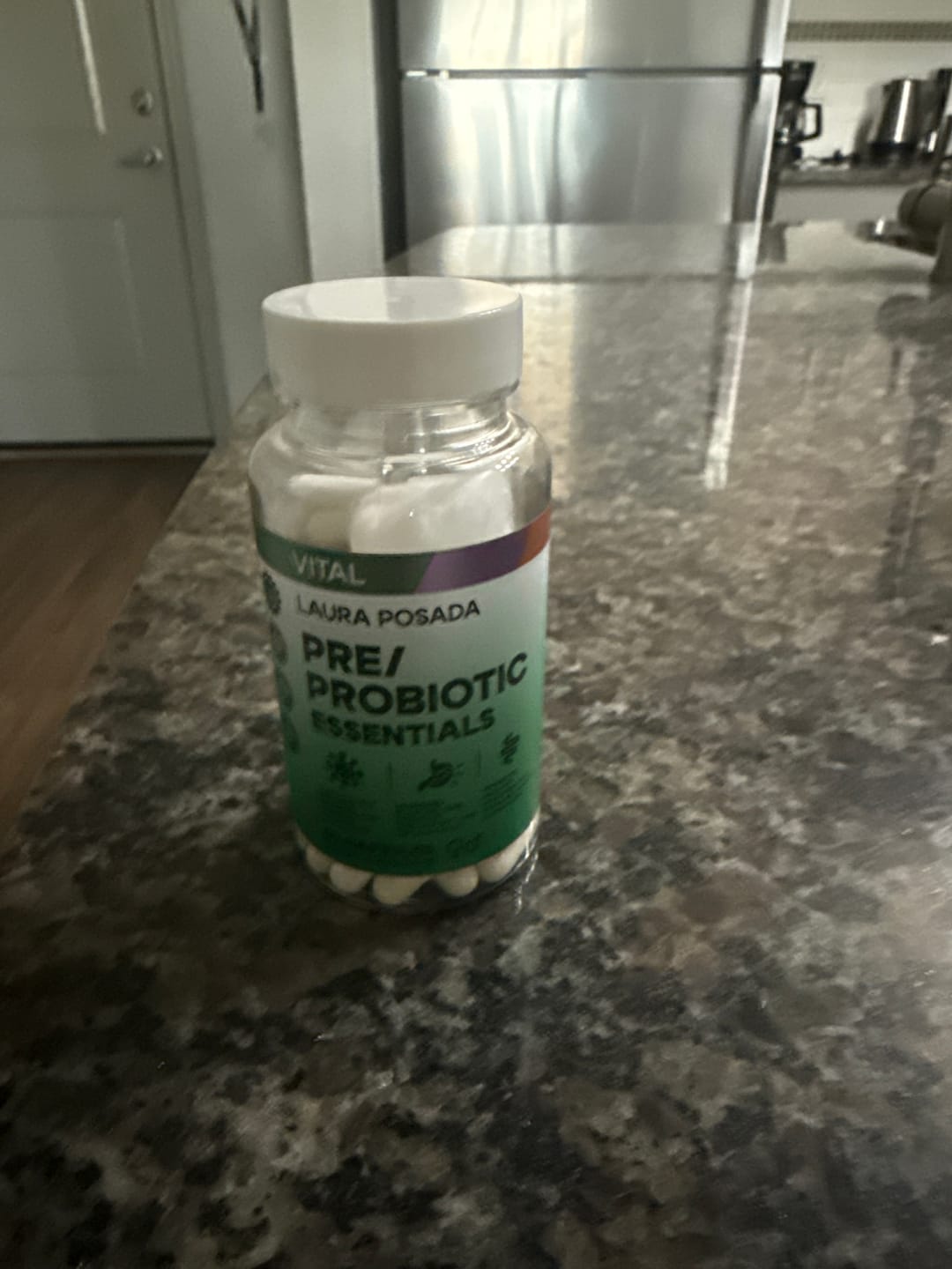 Customer photo review of PRE PROBIOTIC ESSENTIALS – Fórmula Premium de Última Generación para Digestión, Inmunidad y Bienestar Total