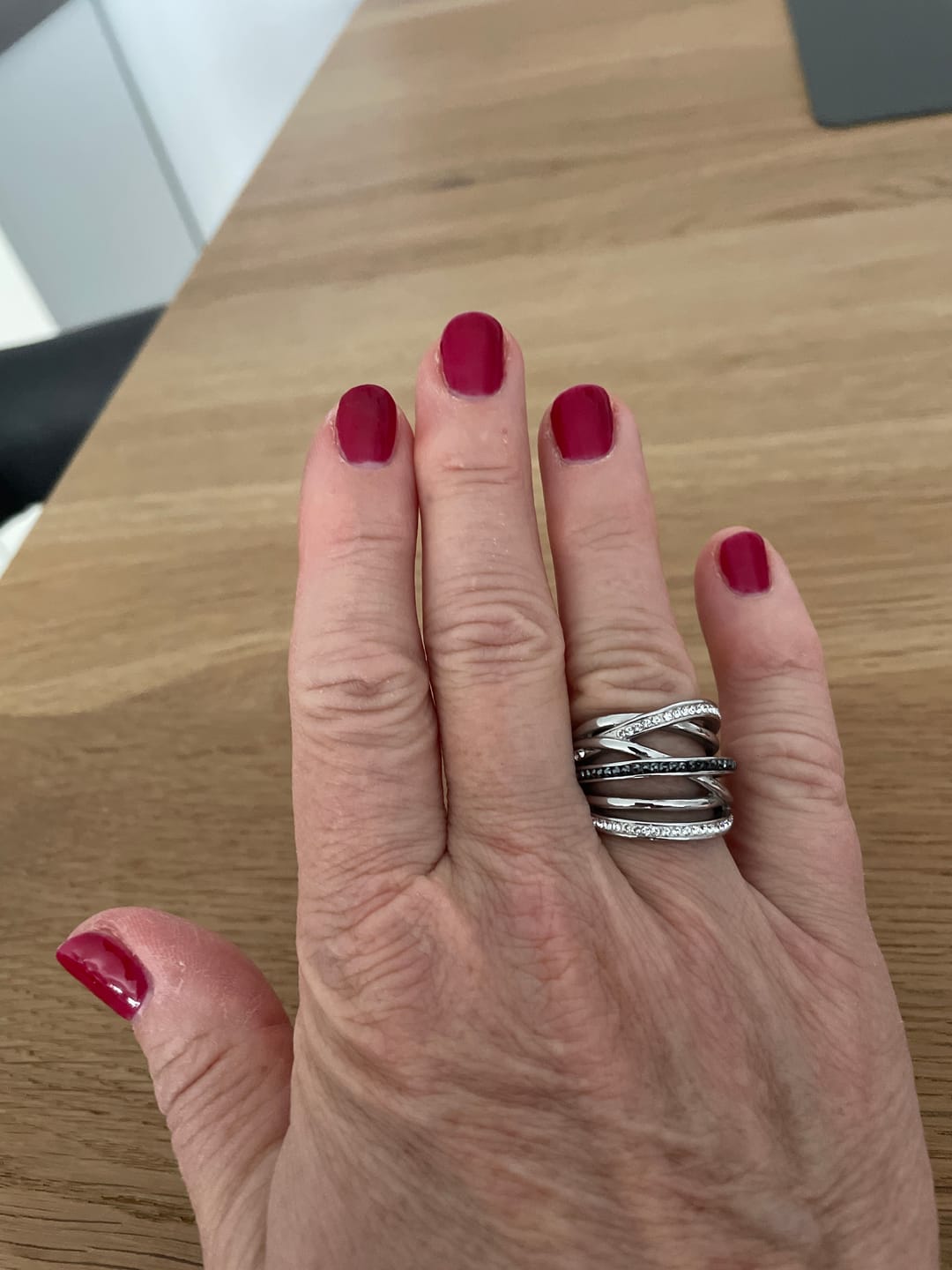 Customer photo review of 3in1 UV Nagellack - Hema frei - 90205 - kuss rot