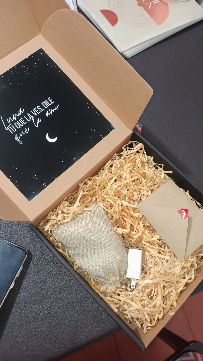 Customer photo review of Gift Box MOONLOVE