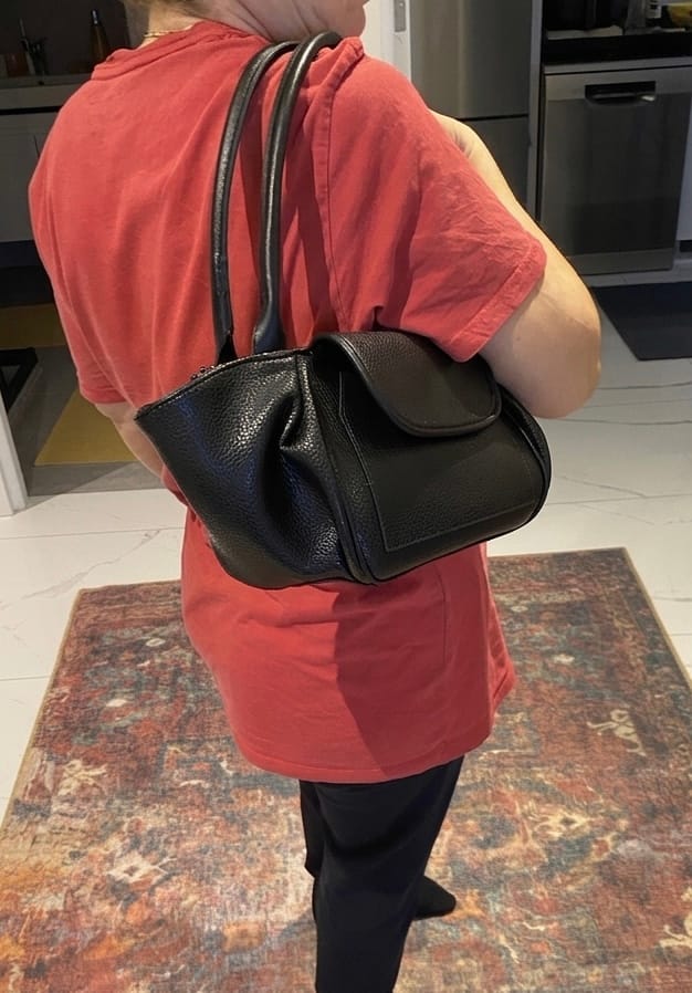 Customer photo review of Vera - Kadın Omuz Çantası - Siyah
