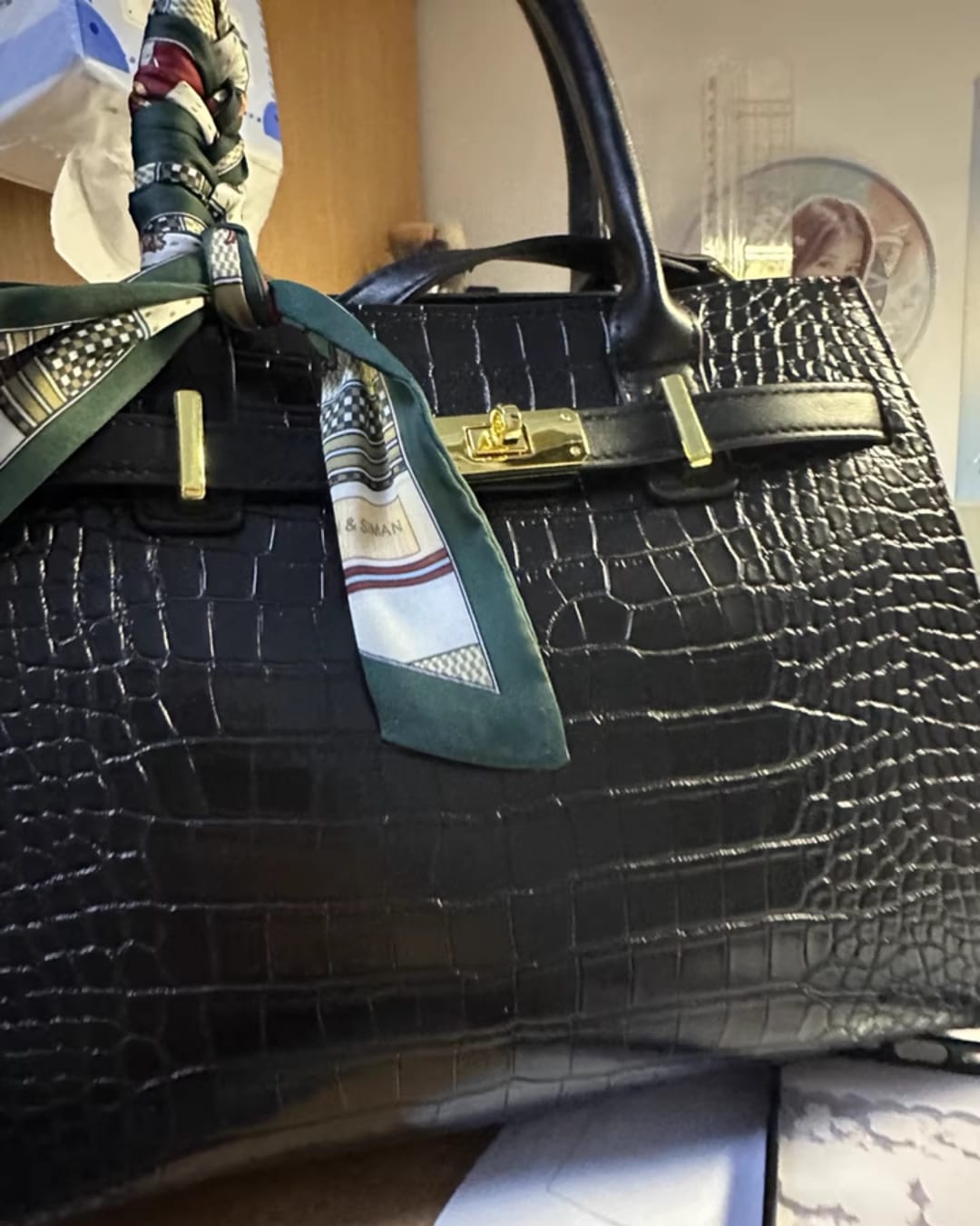 Customer photo review of Tang Red 27 Obsidian Crocodile-Embossed Tote