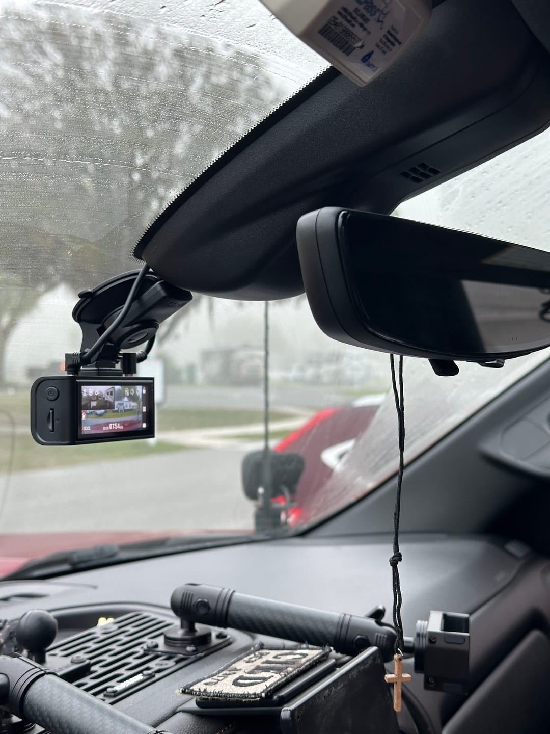 Customer photo review of REDTIGER F7NP Dash Cam Front Rear, STARVIS 2 Sensor, Free Card Included, 5.8GHz WiFi-20MB/s Fast Download, Dash Camera for Cars with GPS, WDR Night Vision, 170°Wide Angle, 24H Parking Mode