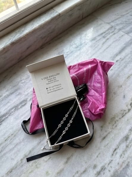 Customer photo review of Minimalist Evil Eye Payal for Women