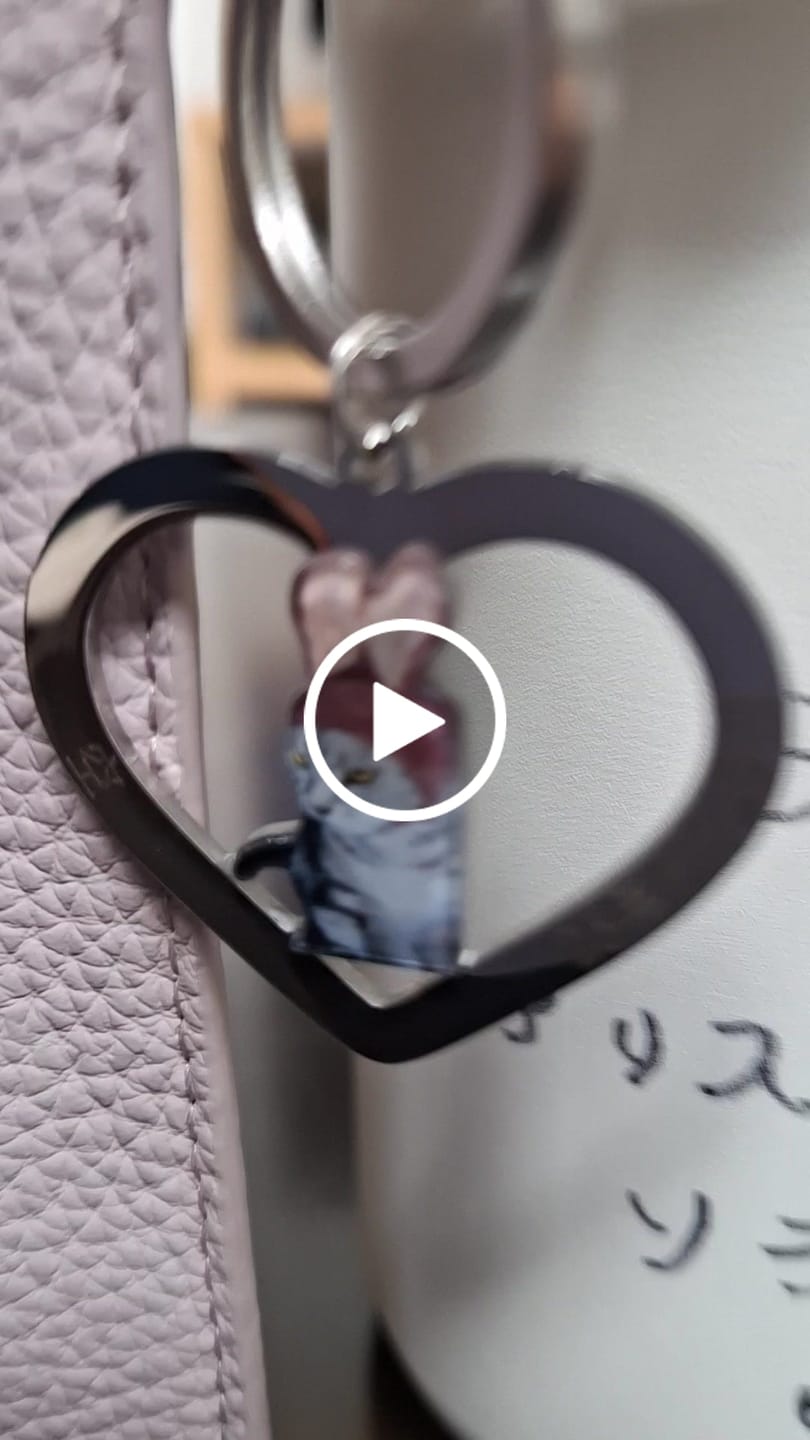 Customer video review of 世界にひとつだけ♪好きな写真で作るオリジナルキーホルダー（文字入れ無料）